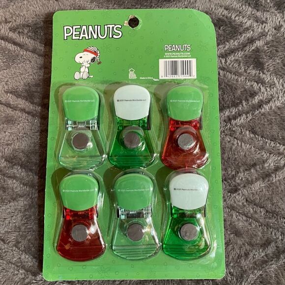 Peanuts Snoopy 3 piece kitchen set holiday & 6 pack magnetic clips NWT - Picture 3 of 8